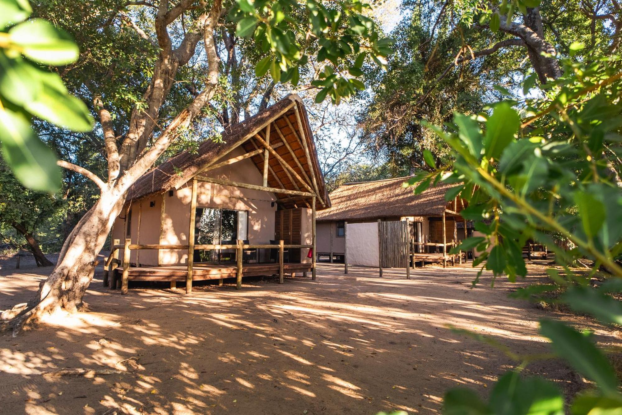 Shakawe River Lodge Exterior foto